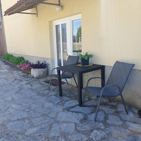 Apartman Avsec Krk Town Bagian luar foto