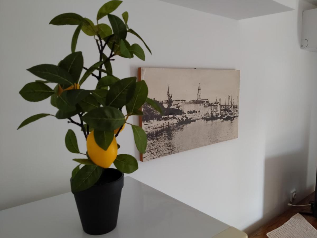 Apartman Avsec Krk Town Bagian luar foto