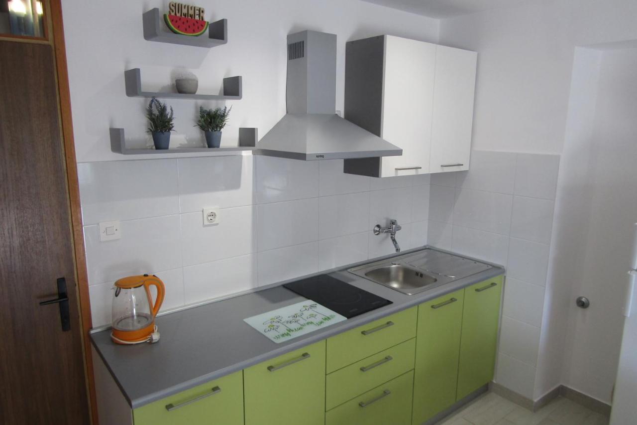Apartman Avsec Krk Town Bagian luar foto