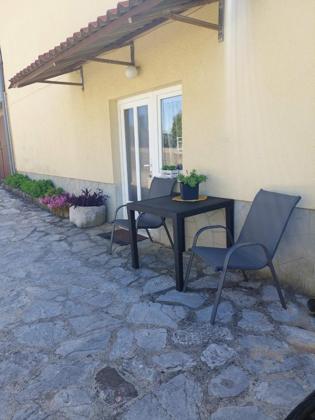 Apartman Avsec Krk Town Bagian luar foto